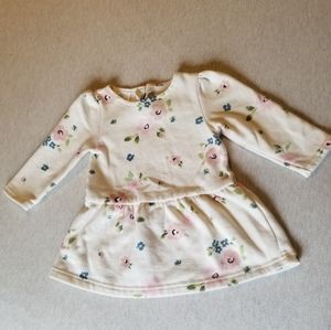 Super cute sweater😍